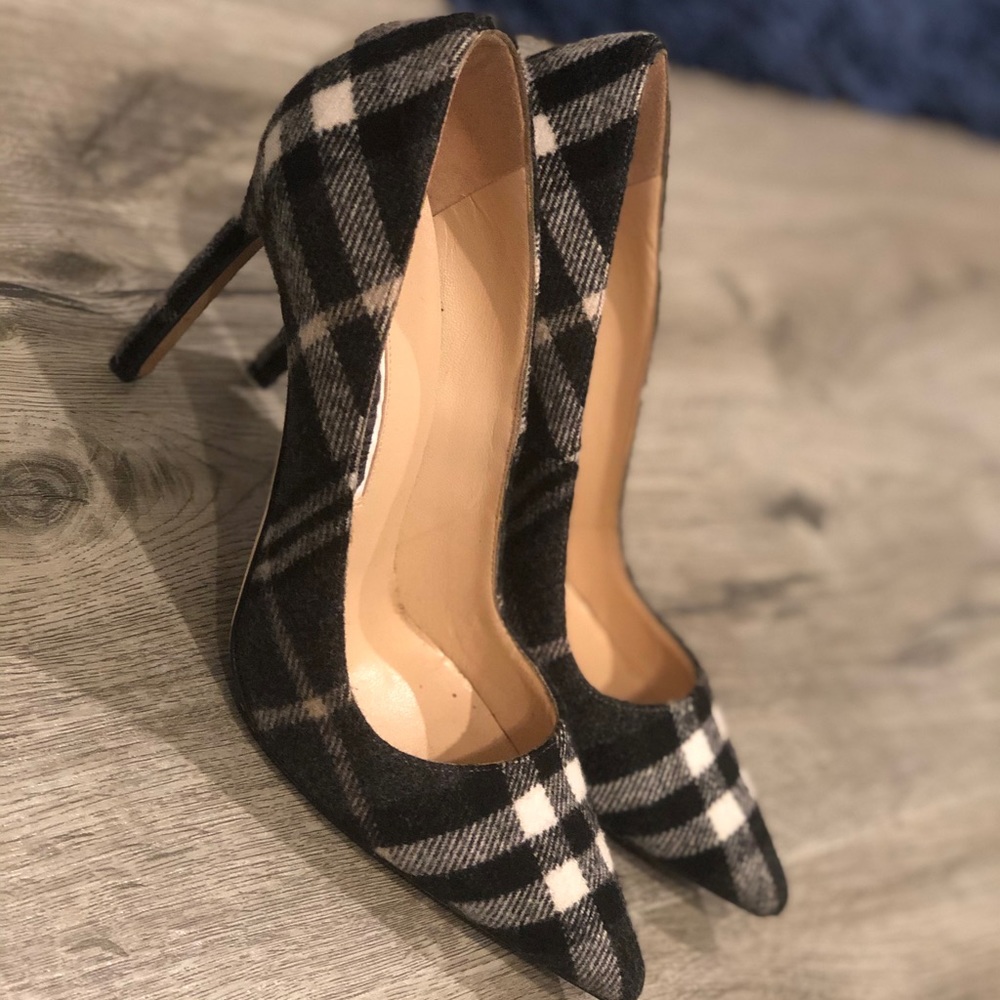 Manolo Blahnik BB Plaid Pumps Size 38